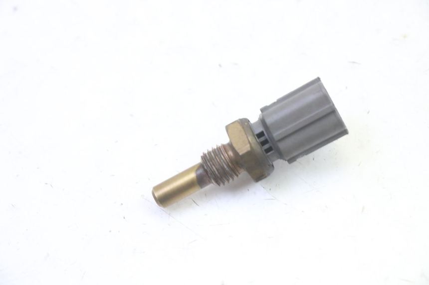 photo de WATER TEMPERATURE SENSOR SUZUKI BURGMAN 125 (2007 - 2014) - Component detail