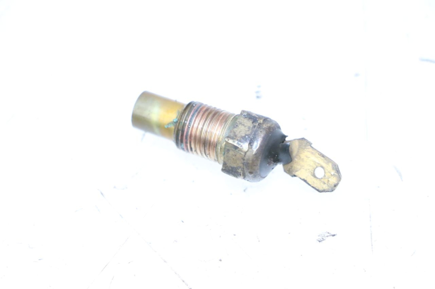 photo de WATER TEMPERATURE SENSOR SUZUKI BURGMAN 125 (2007 - 2014) - Alternative perspective