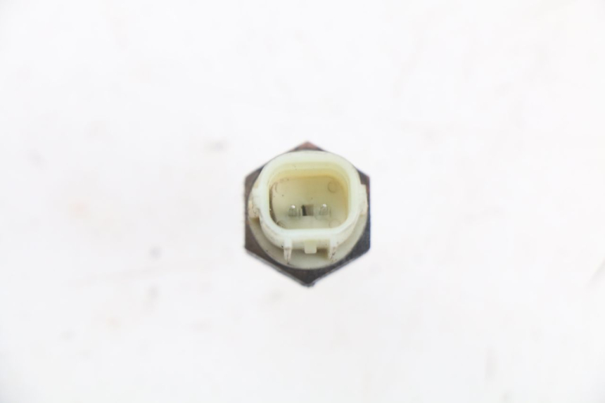 photo de WATER TEMPERATURE SENSOR YAMAHA BW'S BWS 125 (2010 - 2013) - Zoom on usage condition