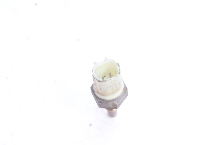 photo de WATER TEMPERATURE SENSOR YAMAHA BW'S BWS 125 (2010 - 2013) - Alternative perspective