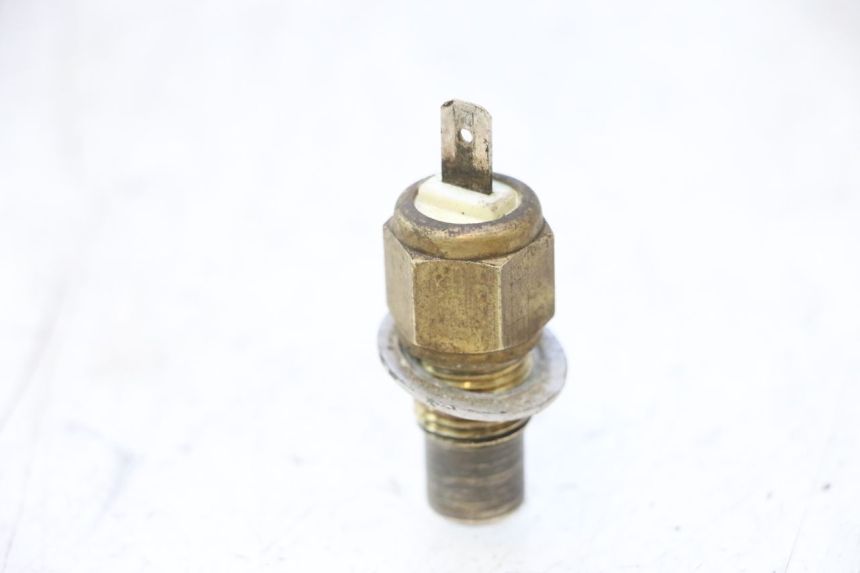 photo de WATER TEMPERATURE SENSOR HM HONDA DERAPAGE 50 (2007 - 2009) - Zoom on usage condition