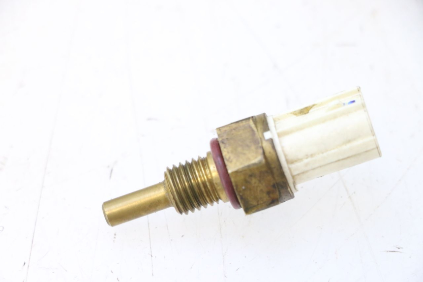 photo de WATER TEMPERATURE SENSOR KAWASAKI ER-6 ER6 N 650 (2005 - 2009) - Main view