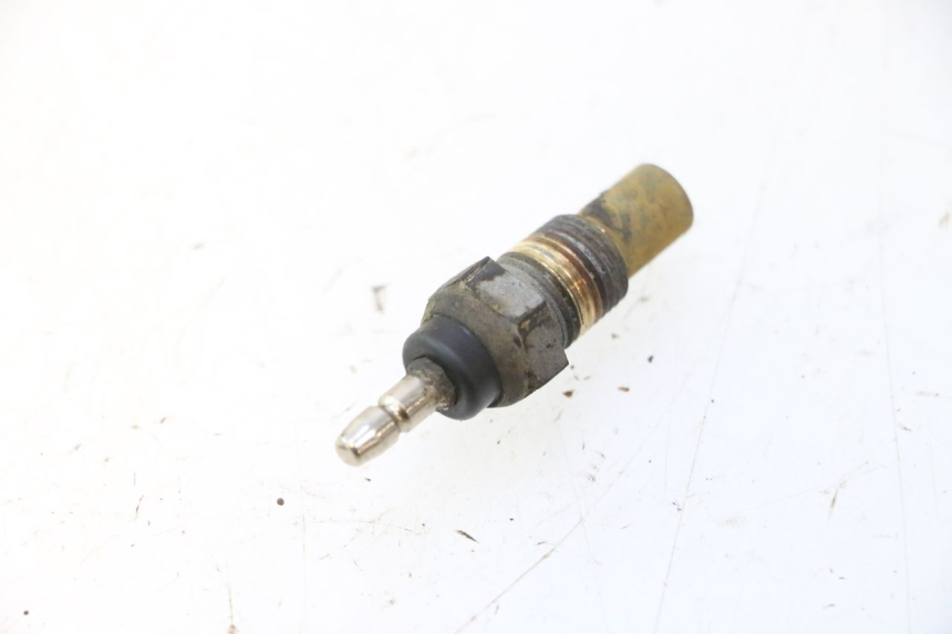 photo de WATER TEMPERATURE SENSOR HONDA FES PANTHEON 2T 125 (1998 - 2002) - Component detail