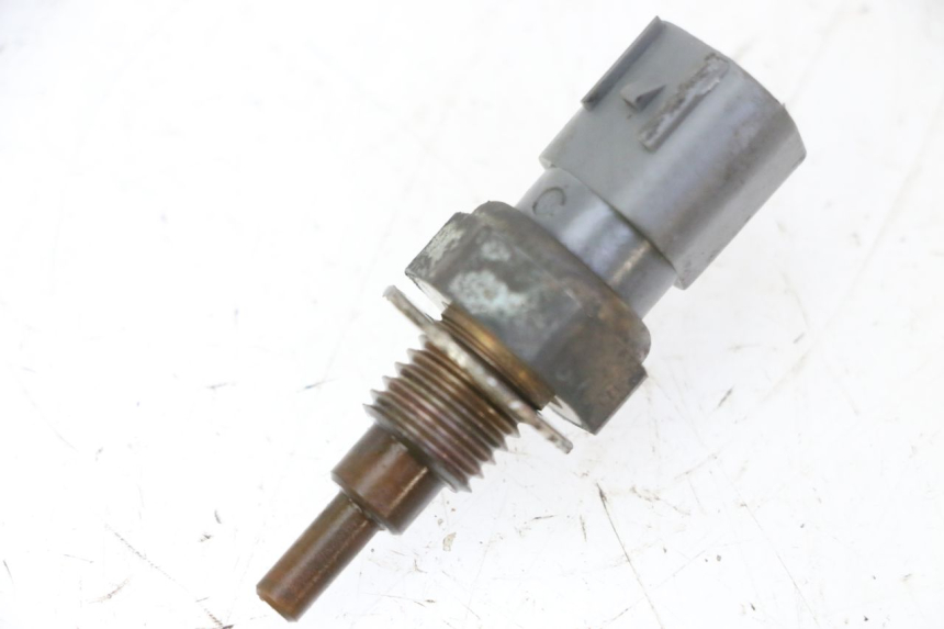 photo de WATER TEMPERATURE SENSOR HONDA FES S-WING SWING ABS 125 (2007 - 2015) - Main view