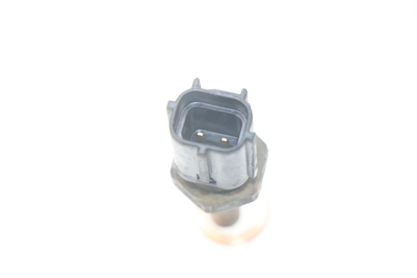 photo de WATER TEMPERATURE SENSOR YAMAHA FJR ABS 1300 (2006 - 2012) - Component detail