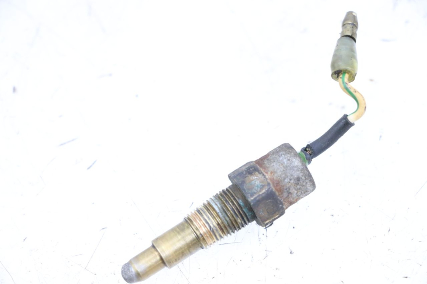 photo de WATER TEMPERATURE SENSOR KAWASAKI KDX 125 (1990 - 1991) - Zoom on usage condition