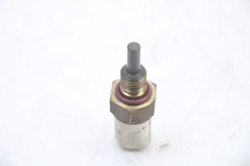 photo de WATER TEMPERATURE SENSOR KYMCO XCITING 500 (2007 - 2010) - Zoom on usage condition