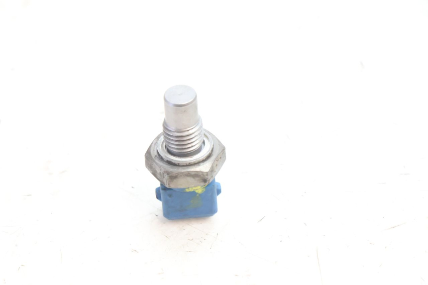 photo de WATER TEMPERATURE SENSOR PIAGGIO LIBERTY IGET 4T 50 (2021 - 2025) - Alternative perspective