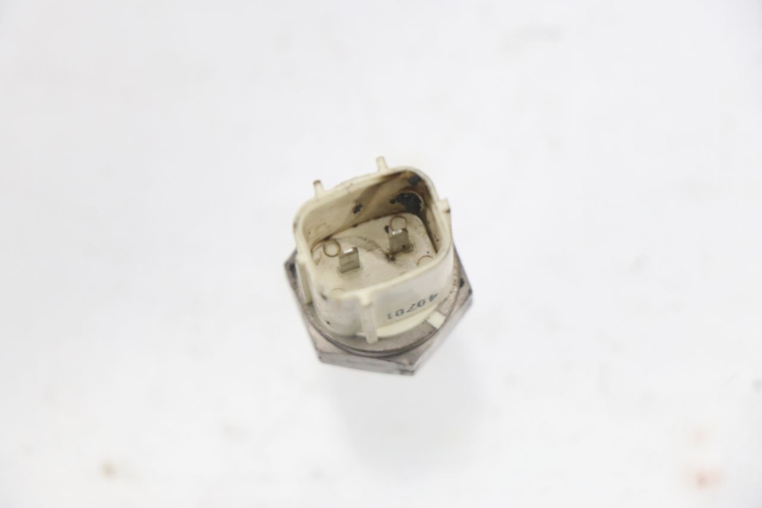 photo de WATER TEMPERATURE SENSOR HONDA NPS ZOOMER 50 (2004 - 2013) - Zoom on usage condition