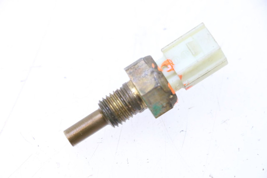 photo de WATER TEMPERATURE SENSOR HONDA PCX (JF57/JF64) 125 (2014 - 2018) - Zoom on usage condition