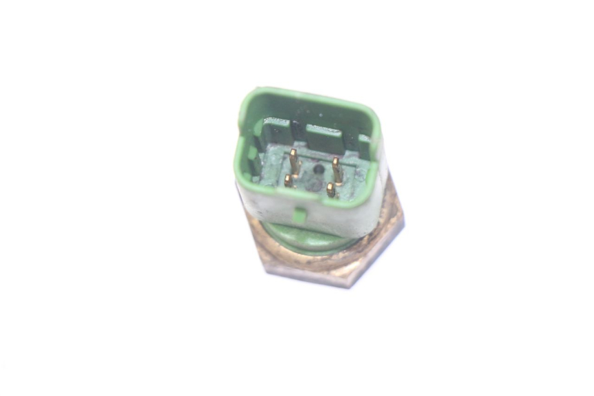 photo de WATER TEMPERATURE SENSOR PEUGEOT SATELIS 300 (2012 - 2015) - Component detail