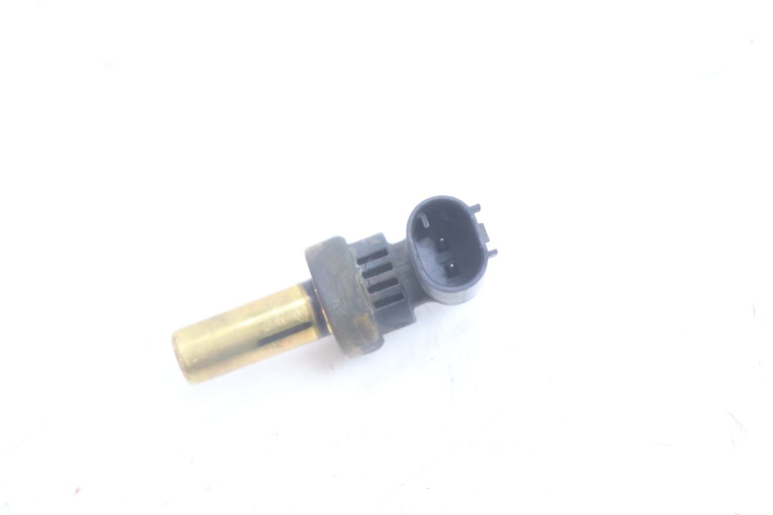 photo de WATER TEMPERATURE SENSOR PEUGEOT SATELIS 125 (2006 - 2009) - Alternative perspective