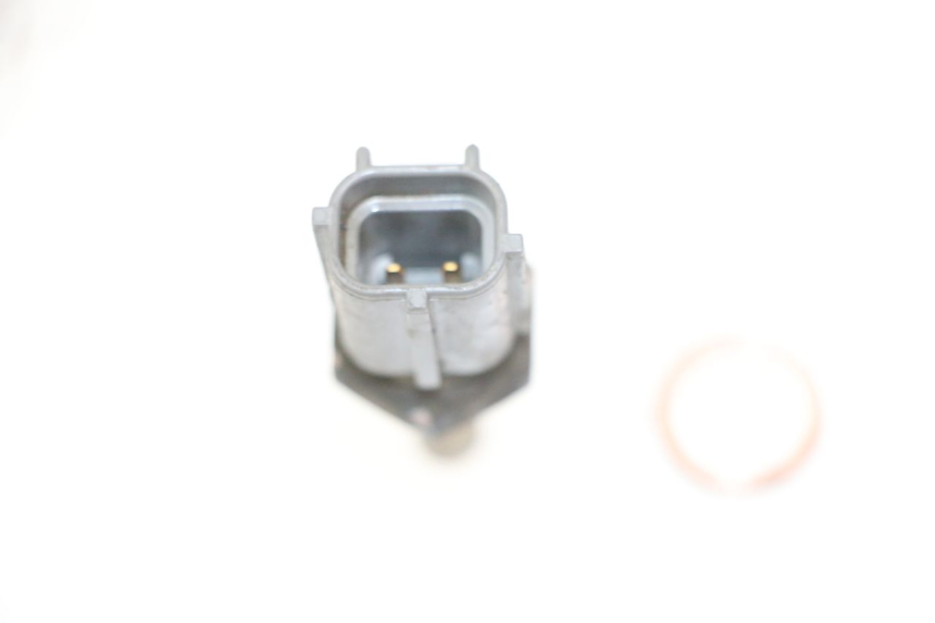 photo de WATER TEMPERATURE SENSOR SUZUKI BURGMAN 125 (2007 - 2014) - Component detail