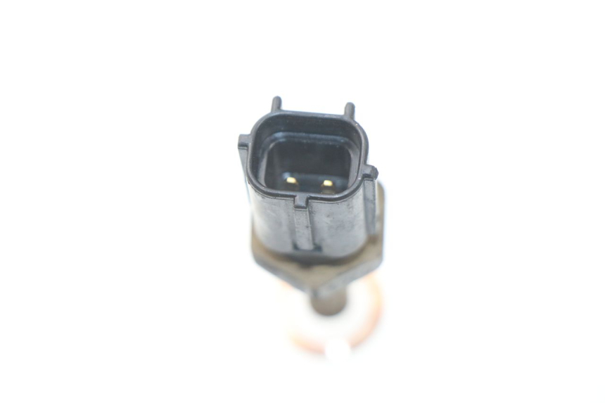 photo de WATER TEMPERATURE SENSOR SUZUKI SV S ABS 650 (2003 - 2009) - Zoom on usage condition