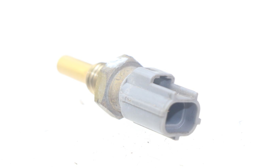 photo de WATER TEMPERATURE SENSOR SUZUKI TLS TL S 1000 (1997 - 2001) - Zoom on usage condition