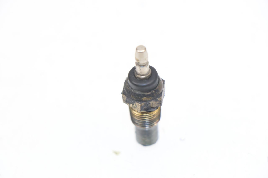 photo de WATER TEMPERATURE SENSOR HONDA VTR F FIRESTORM 1000 (1997 - 2001) - Zoom on usage condition