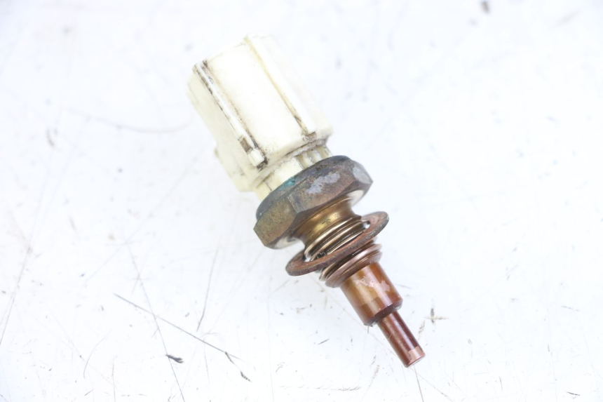 photo de WATER TEMPERATURE SENSOR YAMAHA X-MAX XMAX 250 (2006 - 2009) - Main view