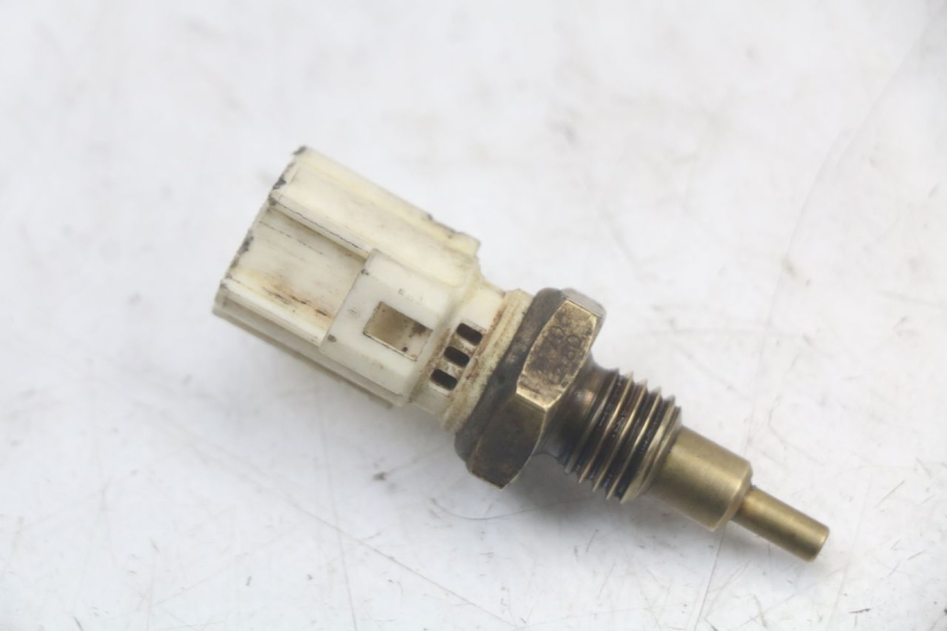 photo de WATER TEMPERATURE SENSOR YAMAHA XMAX X-MAX 125 (2006 - 2009) - Main view