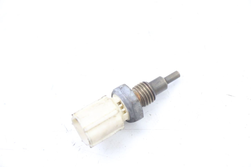 photo de WATER TEMPERATURE SENSOR YAMAHA XMAX X-MAX 125 (2006 - 2009) - Component detail