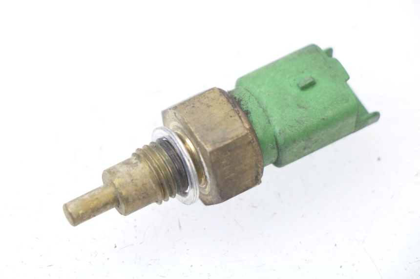 photo de WATER TEMPERATURE SENSOR PIAGGIO XEVO X-EVO 250 (2007 - 2012) - Main view