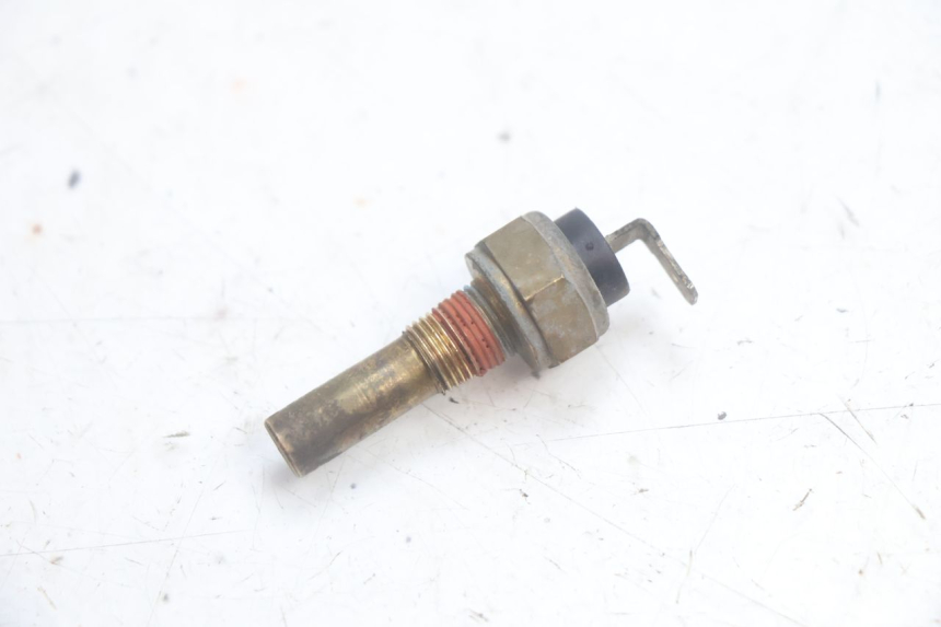photo de WATER TEMPERATURE SENSOR YAMAHA YP MAJESTY 125 (2002 - 2006) - Main view