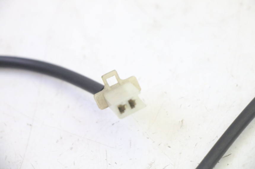photo de OUTDOOR TEMPERATURE SENSOR PIAGGIO MP3 125 (2006 - 2014) - Technical close-up
