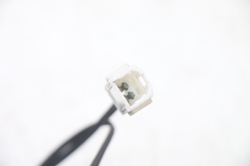 photo de OUTDOOR TEMPERATURE SENSOR PEUGEOT SATELIS COMPRESSOR K15 125 (2006 - 2009) - Alternative perspective