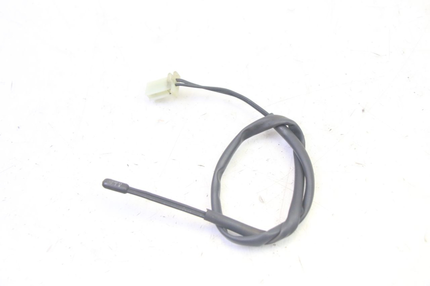 photo de OUTSIDE TEMPERATURE SENSOR YAMAHA X-MAX XMAX 250 (2006 - 2009) - Component detail