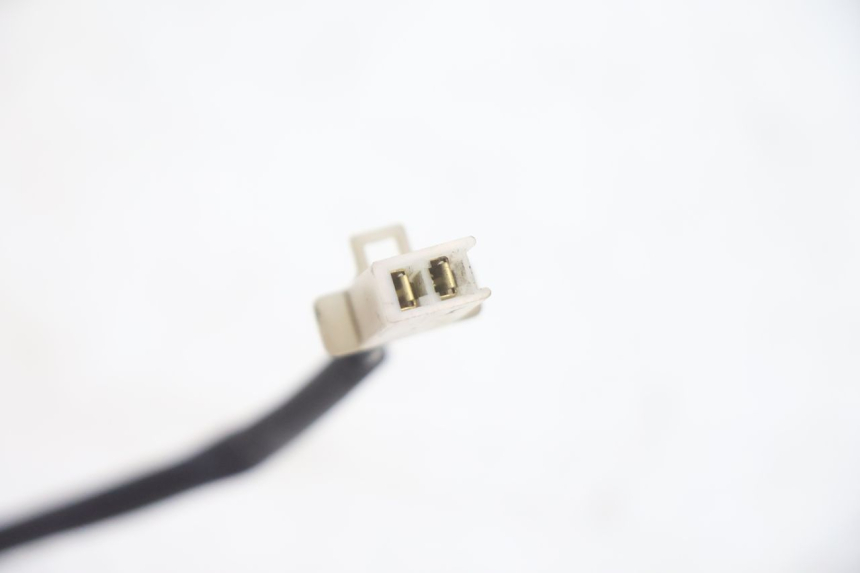 photo de OUTSIDE TEMPERATURE SENSOR PIAGGIO X9 EVOLUTION 125 (2003 - 2007) - Alternative perspective