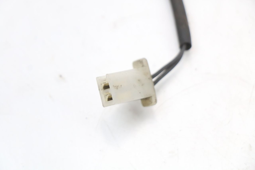 photo de OUTSIDE TEMPERATURE SENSOR PIAGGIO X9 125 (2000 - 2003) - Alternative perspective