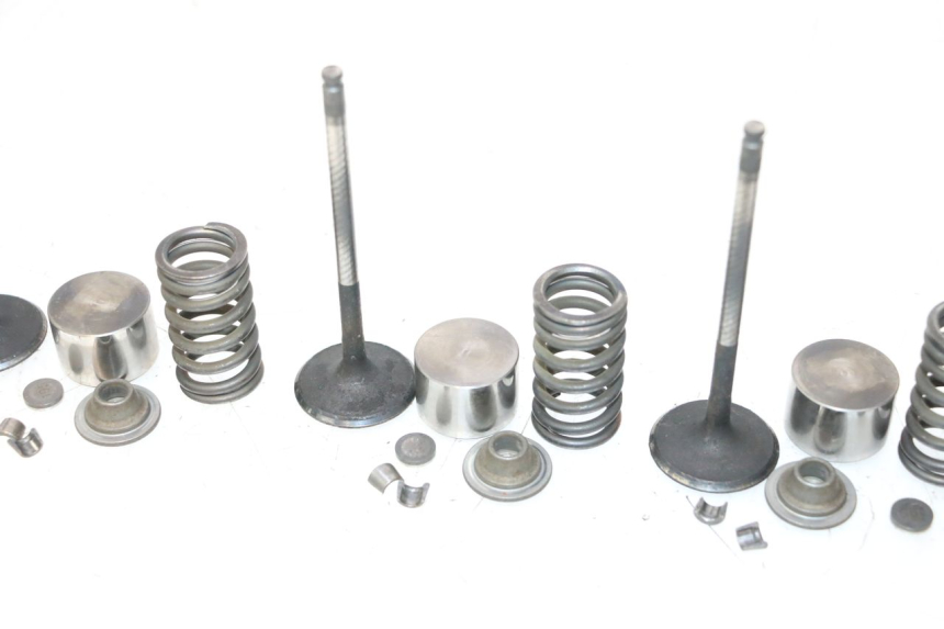 photo de ENGINE VALVE YAMAHA FJR 1300 (2001 - 2005) - Distinctive features