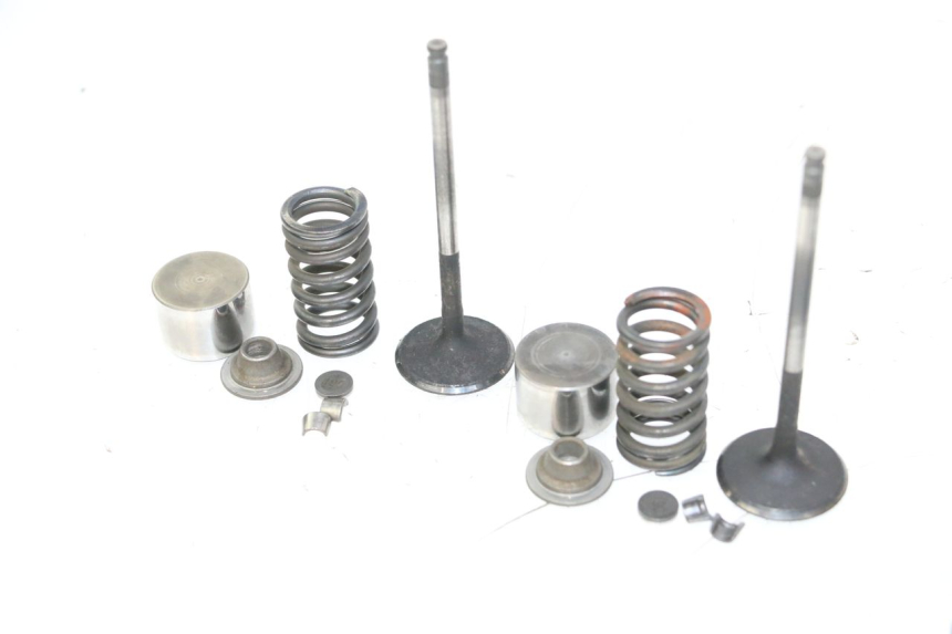 photo de ENGINE VALVE YAMAHA FJR 1300 (2001 - 2005) - Markings and original references