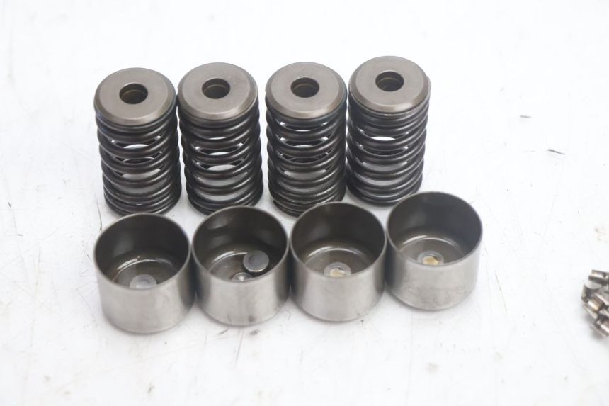 photo de ENGINE VALVE HONDA FJS SILVER WING SILVERWING 400 (2005 - 2008) - Checked used part