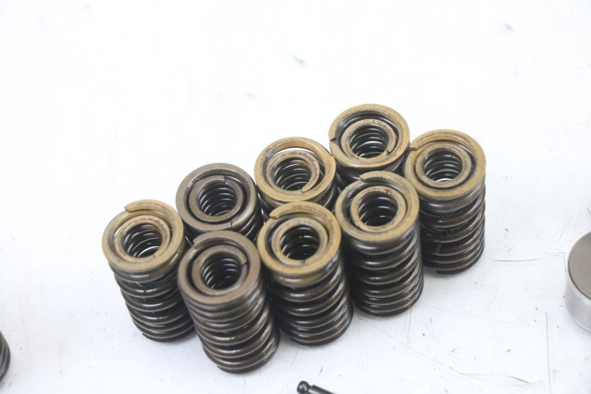 photo de ENGINE VALVE YAMAHA FZ6 FAZER S2 600 (2007 - 2011) - Additional view of the item