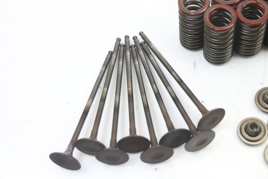 photo de ENGINE VALVE YAMAHA FZ6 FAZER S2 600 (2007 - 2011) - Alternative perspective