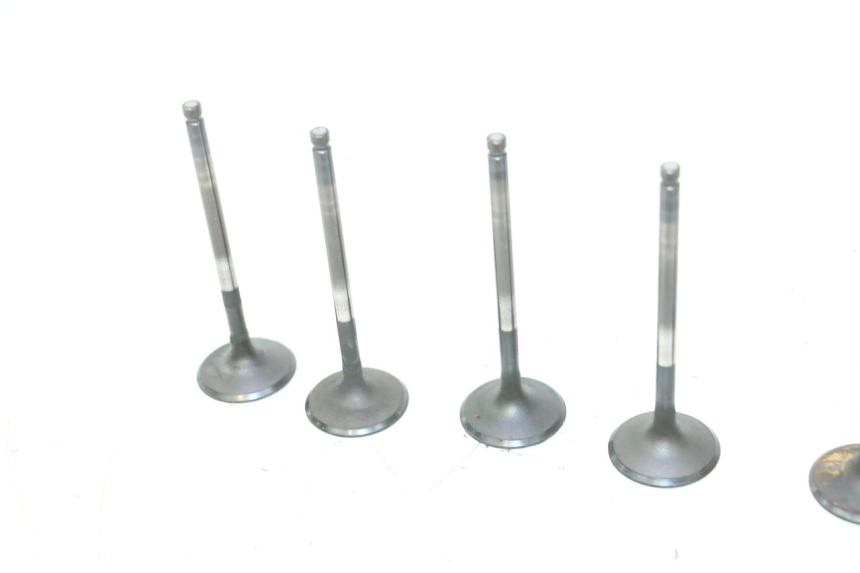 photo de ENGINE VALVE SUZUKI GSF N BANDIT 1200 (2001 - 2005) - Zoom on usage condition