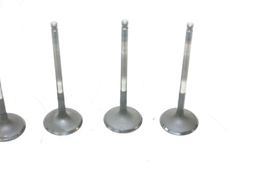 photo de ENGINE VALVE SUZUKI GSF N BANDIT 1200 (2001 - 2005) - Alternative perspective