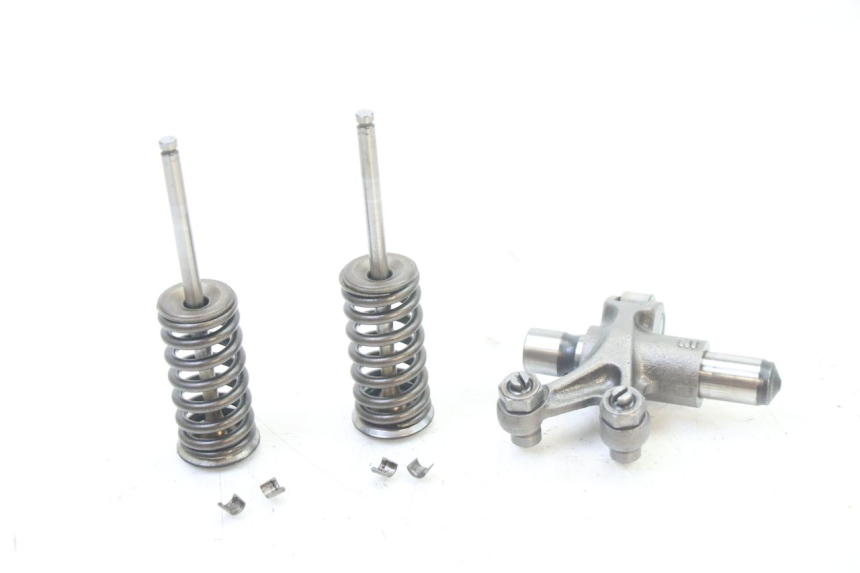 photo de ENGINE VALVE PEUGEOT SATELIS 125 (2013 - 2018) - Zoom on usage condition