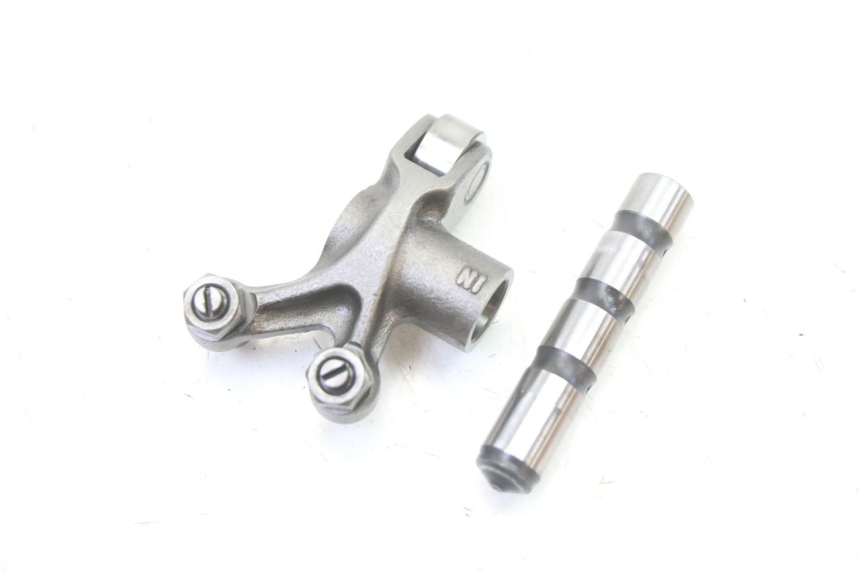 photo de ENGINE VALVE PEUGEOT SATELIS 125 (2013 - 2018) - Alternative perspective