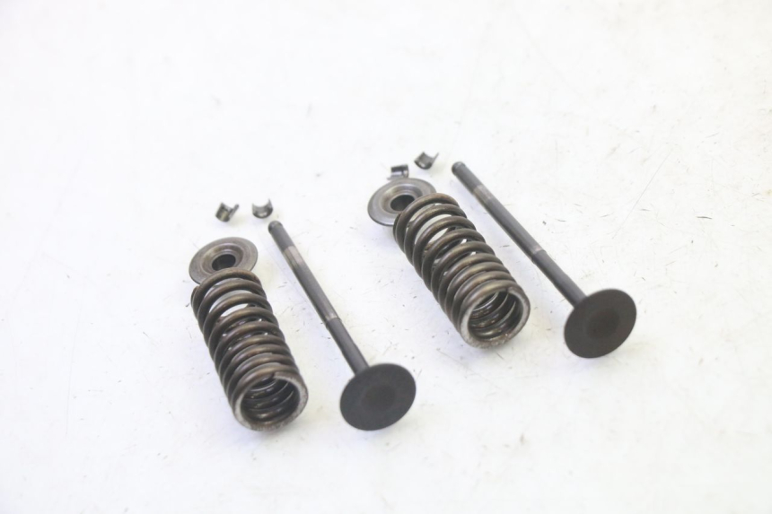 photo de ENGINE VALVE YAMAHA X-MAX XMAX 125 (2010 - 2013) - Component detail