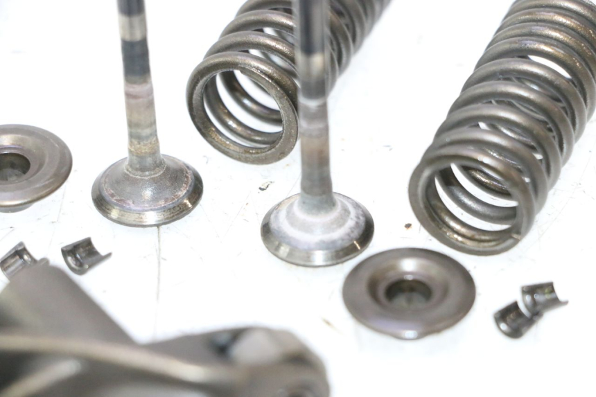 photo de ENGINE VALVE YAMAHA X-MAX XMAX 125 (2010 - 2013) - Additional view of the item