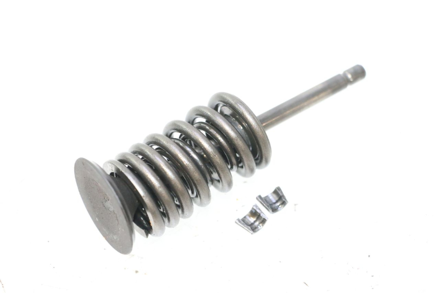 photo de ENGINE VALVE SMC XROAD 150 - Component detail