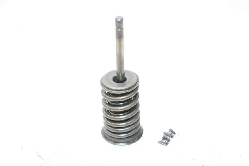 photo de ENGINE VALVE SMC XROAD 150 - Zoom on usage condition