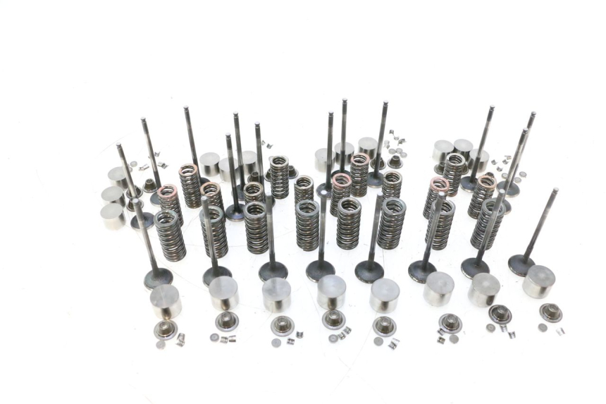 photo de ENGINE VALVE YAMAHA YZF R GENESIS 750 (1993 - 1998) - Markings and original references