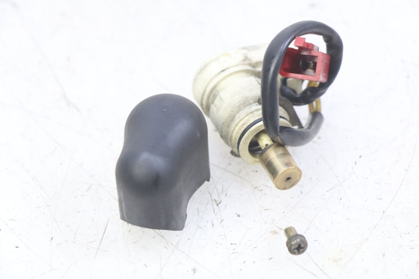 photo de AUTOMATIC STARTER SUZUKI BURGMAN 650 (2002 - 2004) - Zoom on usage condition