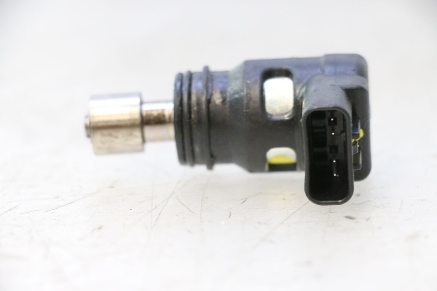 photo de AUTOMATIC CHOKE SUZUKI BURGMAN EXECUTIVE ABS 650 (2006 - 2012) - Zoom on usage condition