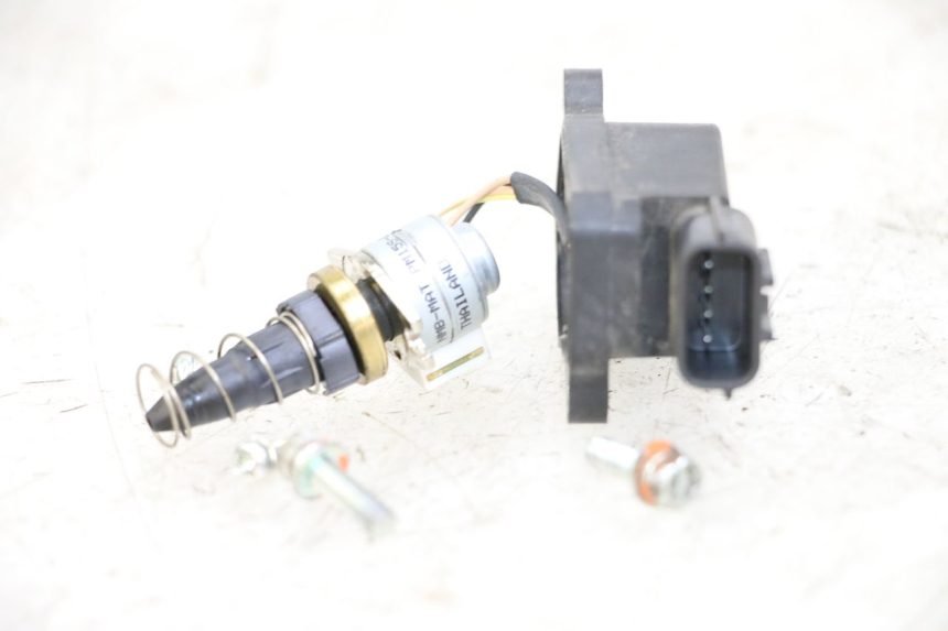 photo de AUTOMATIC CHOKE YAMAHA BW'S BWS 125 (2010 - 2013) - Alternative perspective