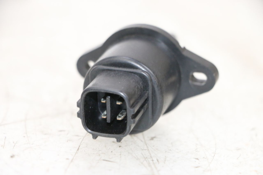 photo de AUTOMATIC CHOKE YAMAHA XMAX X-MAX 125 (2006 - 2009) - Zoom on usage condition