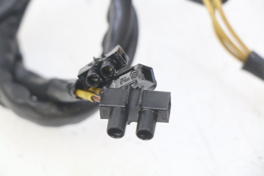 photo de STATOR HONDA CBF 500 (2004 - 2007) - Fixing points details