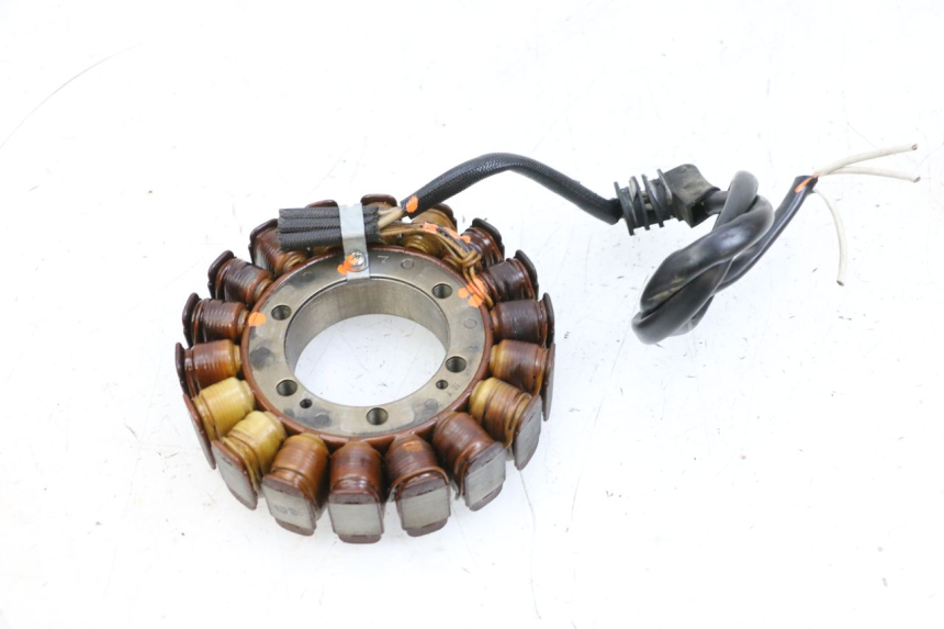 photo de STATOR YAMAHA FJR ABS 1300 (2006 - 2012) - Fixing points details